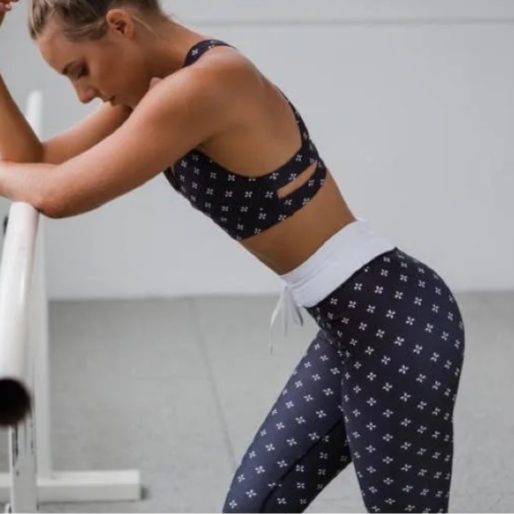 White Fox Active X Sarah’s Day Black and White Workout Set leggings and bra